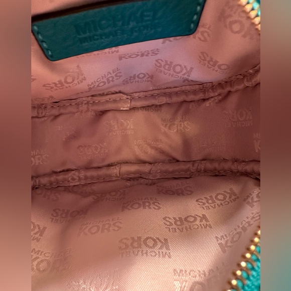 MK Zippered pouch Teal. - Picture 4 of 7